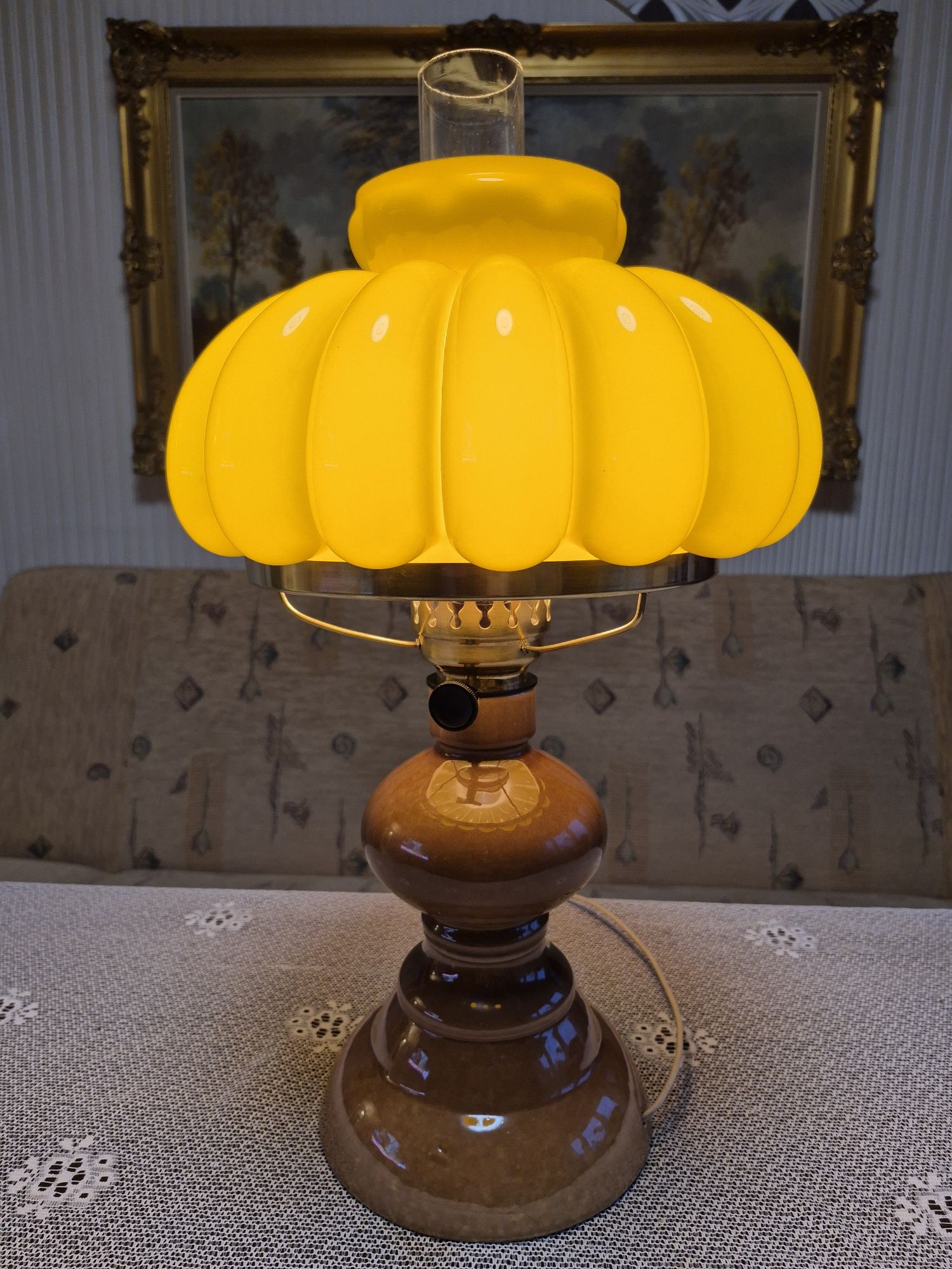 Orginalna lampa porcelanowa  Art Deco Polskiej produkcji z 1978r