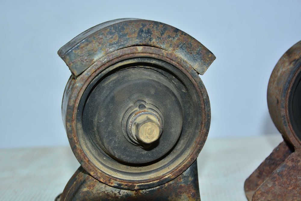 Mitsubishi 3000GT VR4 SL Stealth GTO poduszki silnika poduszka