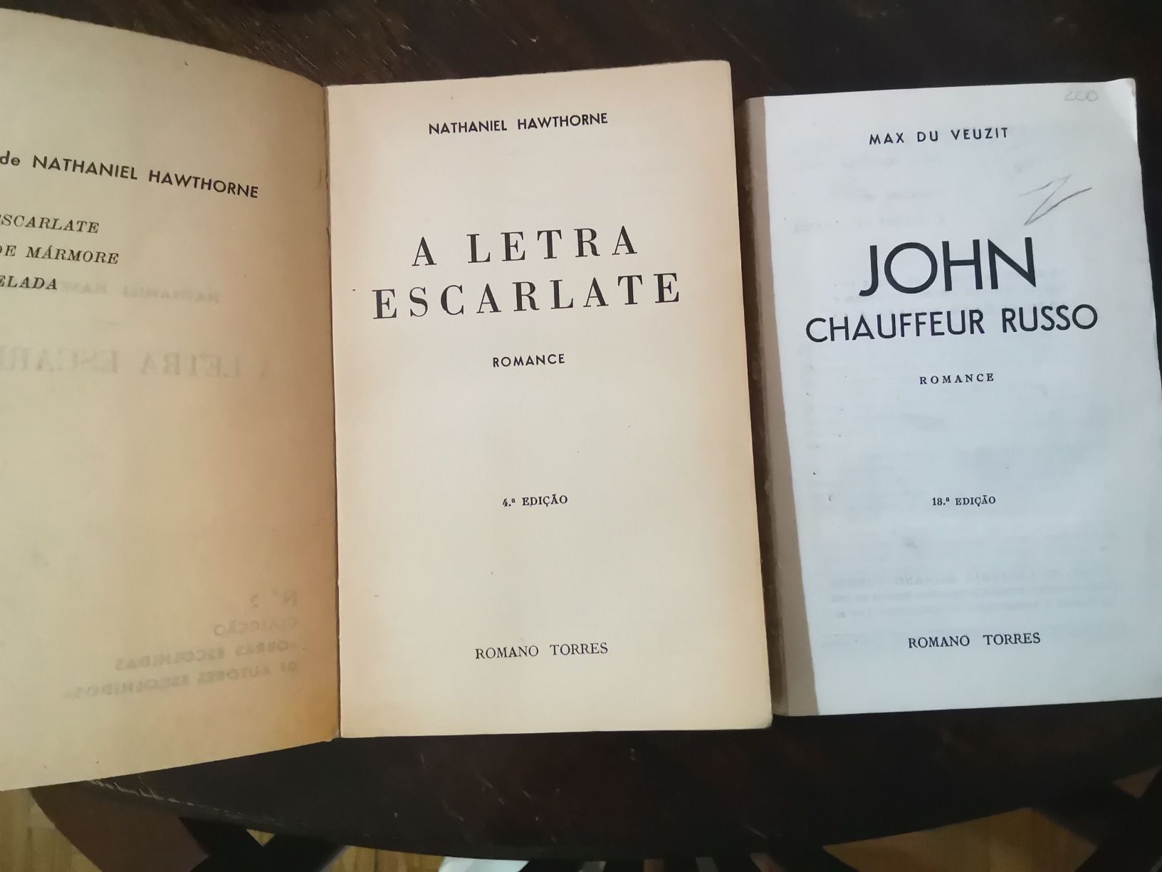 A letra escarlate. - John: chauffeur russo