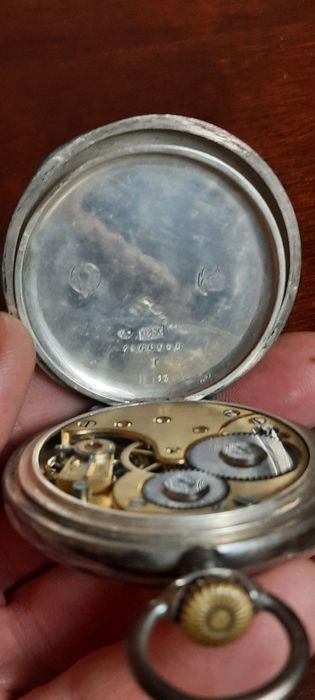 Relógio de bolso antigo Omega em prata 15 rubis