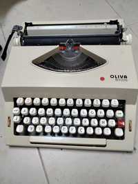 Máquina de escrever Oliva