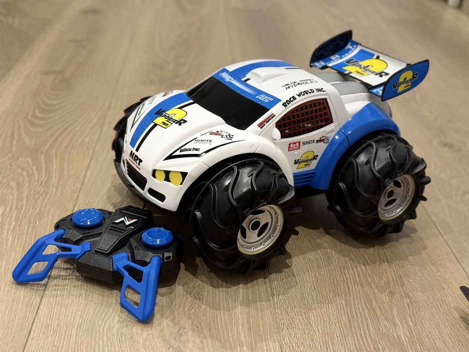 Машинка на радіокеруванні, машина , іграшка, пульт