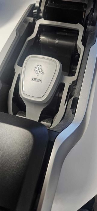 Impressora de Cartões Zebra ZC300