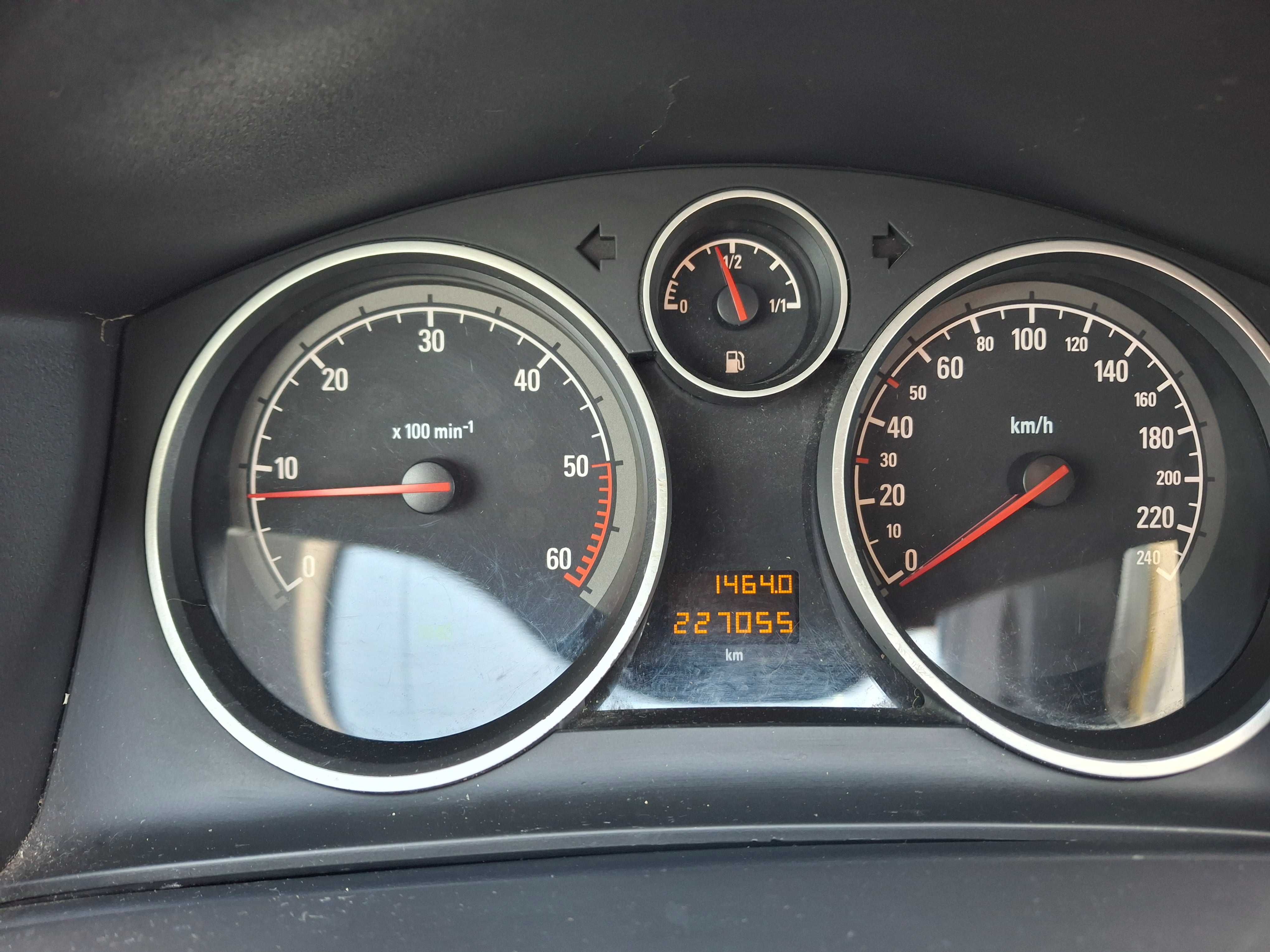 Opel Astra H III 2010 r. 1,7 CDTI diesel 125 KM po liftingu WEBASTO