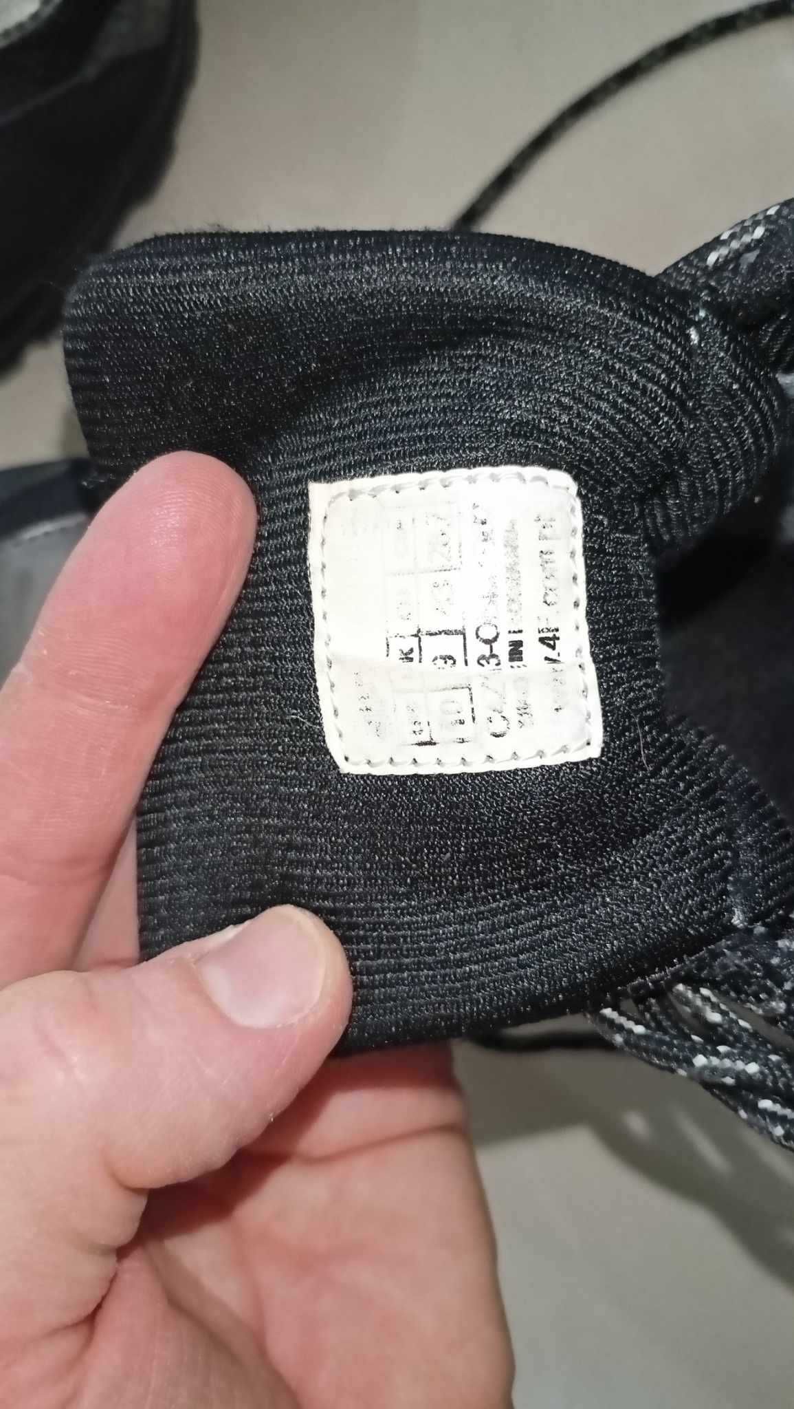 Męskie buty trekkingowe/zimowe 4F VIBRAM grafit roz.43 st.BDB
