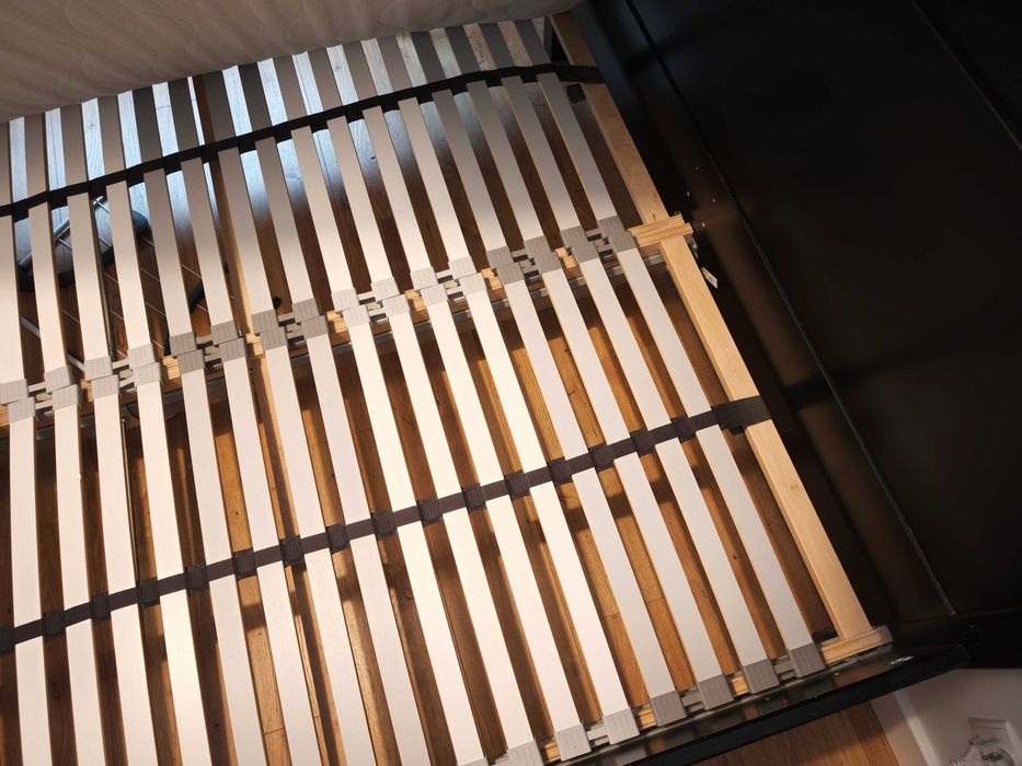 Łóżko IKEA z materacem 140x200