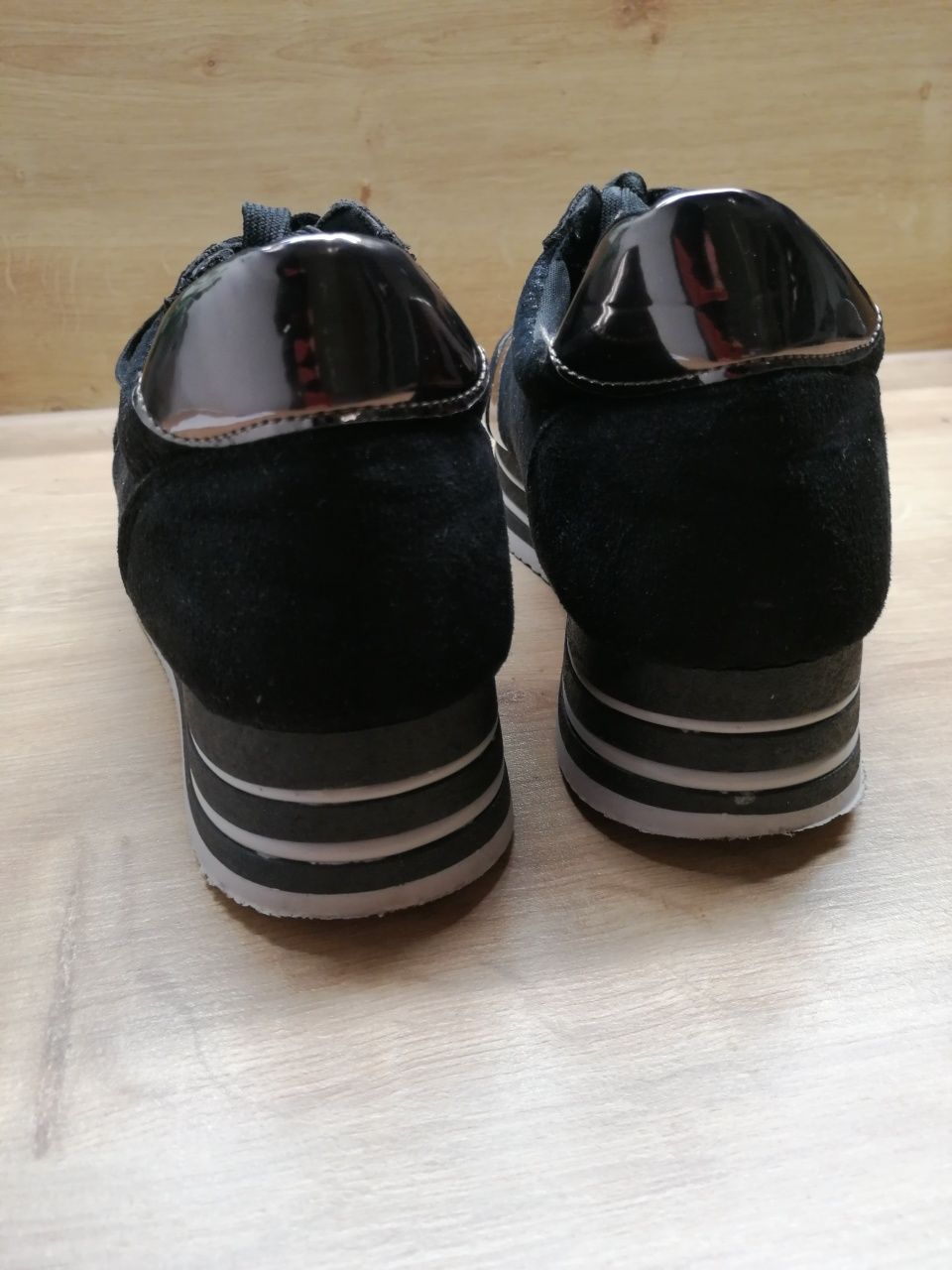 Buty na grubej podeszwie czarne 41 dł wkładki 26,5cm