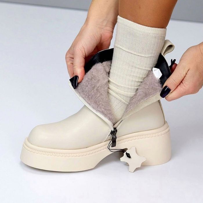 Черевики жіночі беж