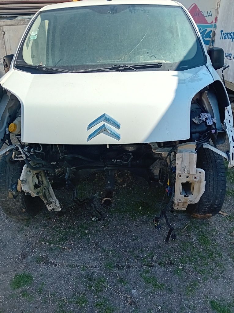 Portas Citroën memo farolins e outros componentes