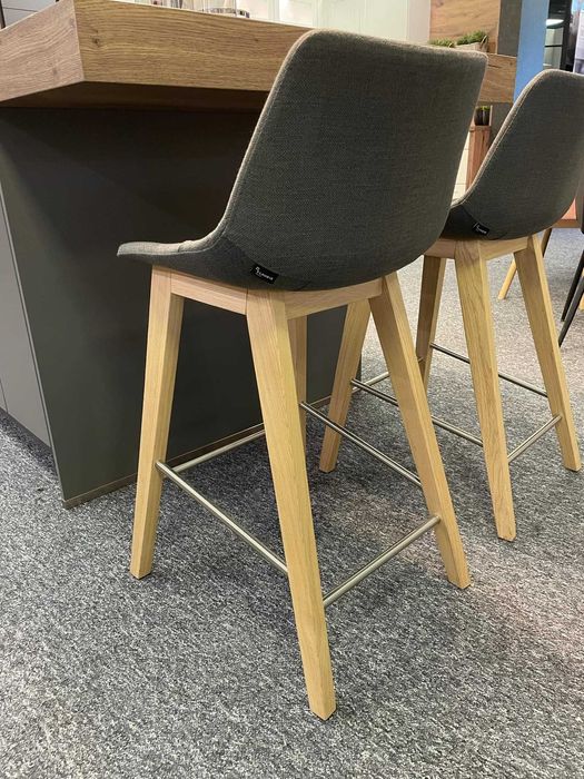 Meble/Meble do salonu/Krzesła/Hokery/Wyposażenie jadalni/Hoker barowy