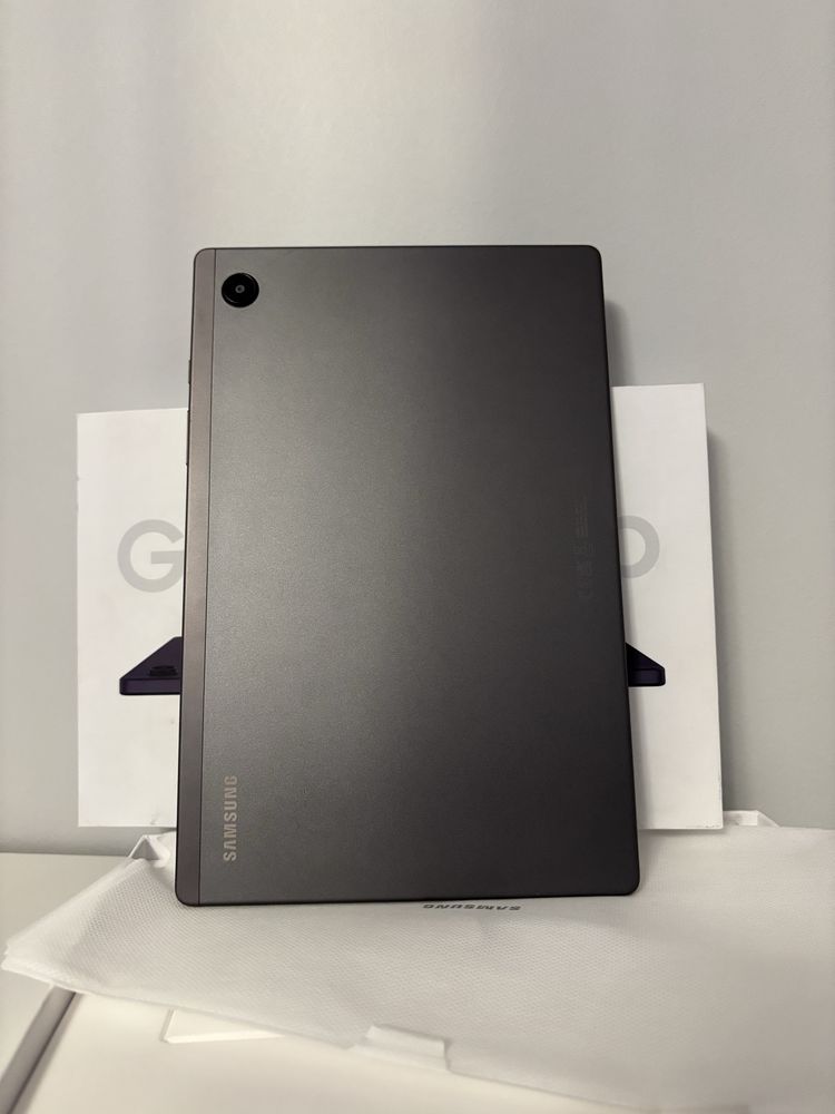 Samsung galaxu tab a8 4/64 LTE