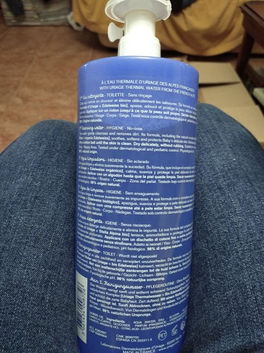 Primeira água de limpeza da Uriage 1 litro