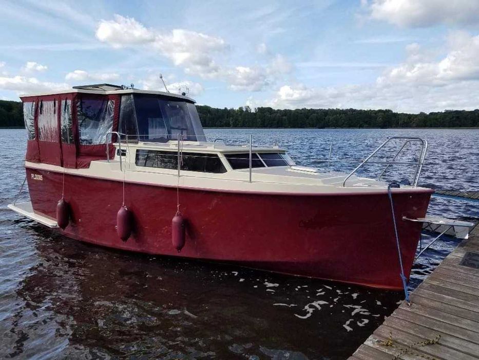 Jacht Calipso750 motorowy Houseboat wynajem czarter Mazury 2 kabiny