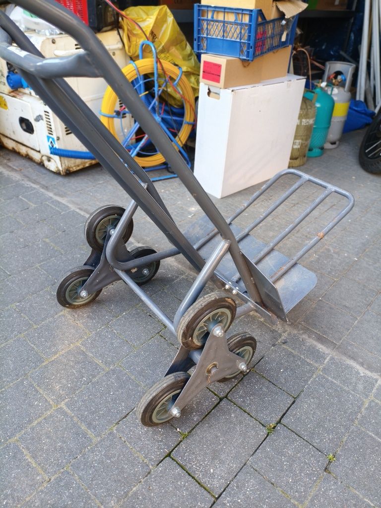 Wózek transportowy typu młynarka stan bardzo dobry.