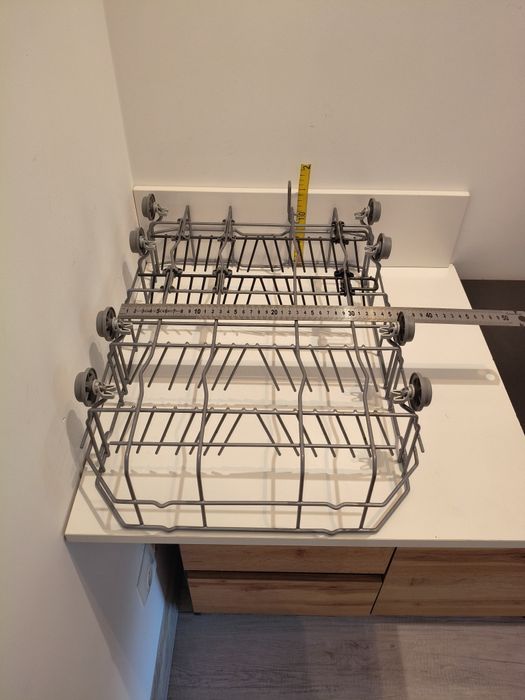 Zestaw koszy szufdowych zmywarki Beko wąskie oryginalny i kompletny