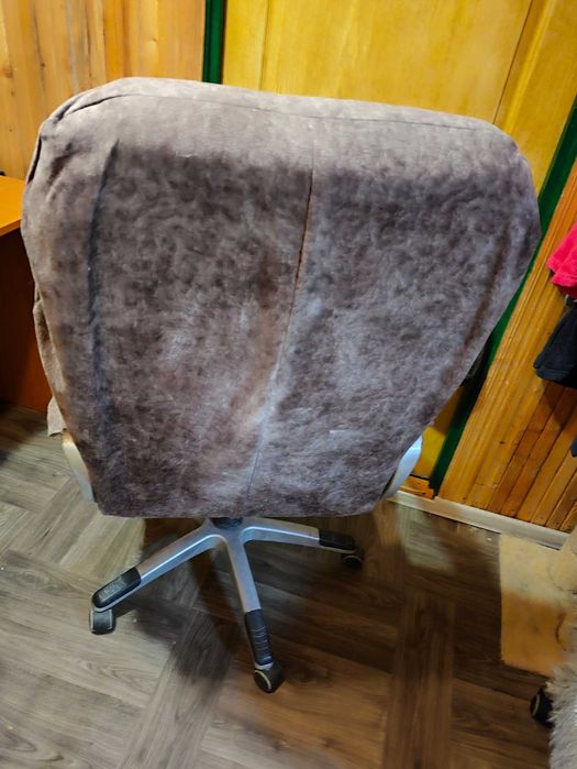 Кресло б/у - под реставрацию - сломана ручка.
