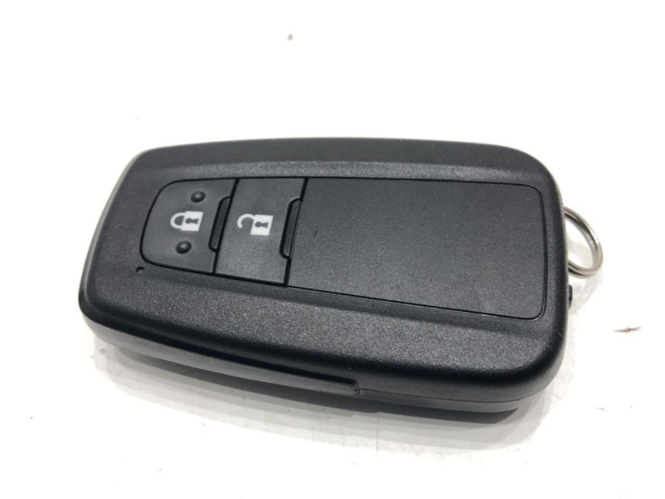 KLUCZYK PILOT - 289.00 PLN - TOYOTA COROLLA Kombi (_E21_) 2019 - 2022 2.0 Hybrid (MZEH12) 112 kW