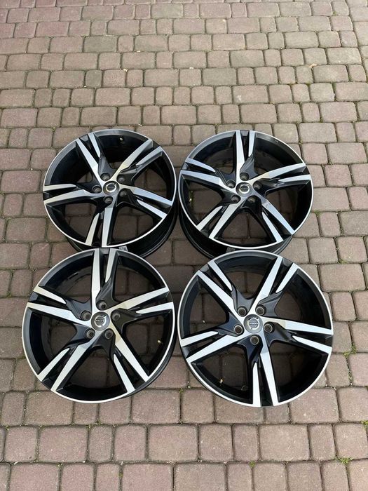 Oryginalne alufelgi Volvo 5x108 19 XC60 XC40 V90 V60 Bicolor R-Design