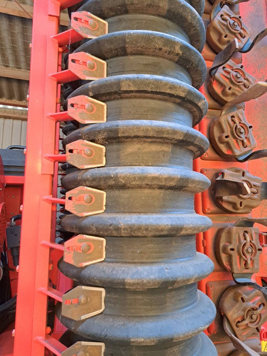 Agregat uprawowo siewny Kuhn Moduliner ML2D-HR