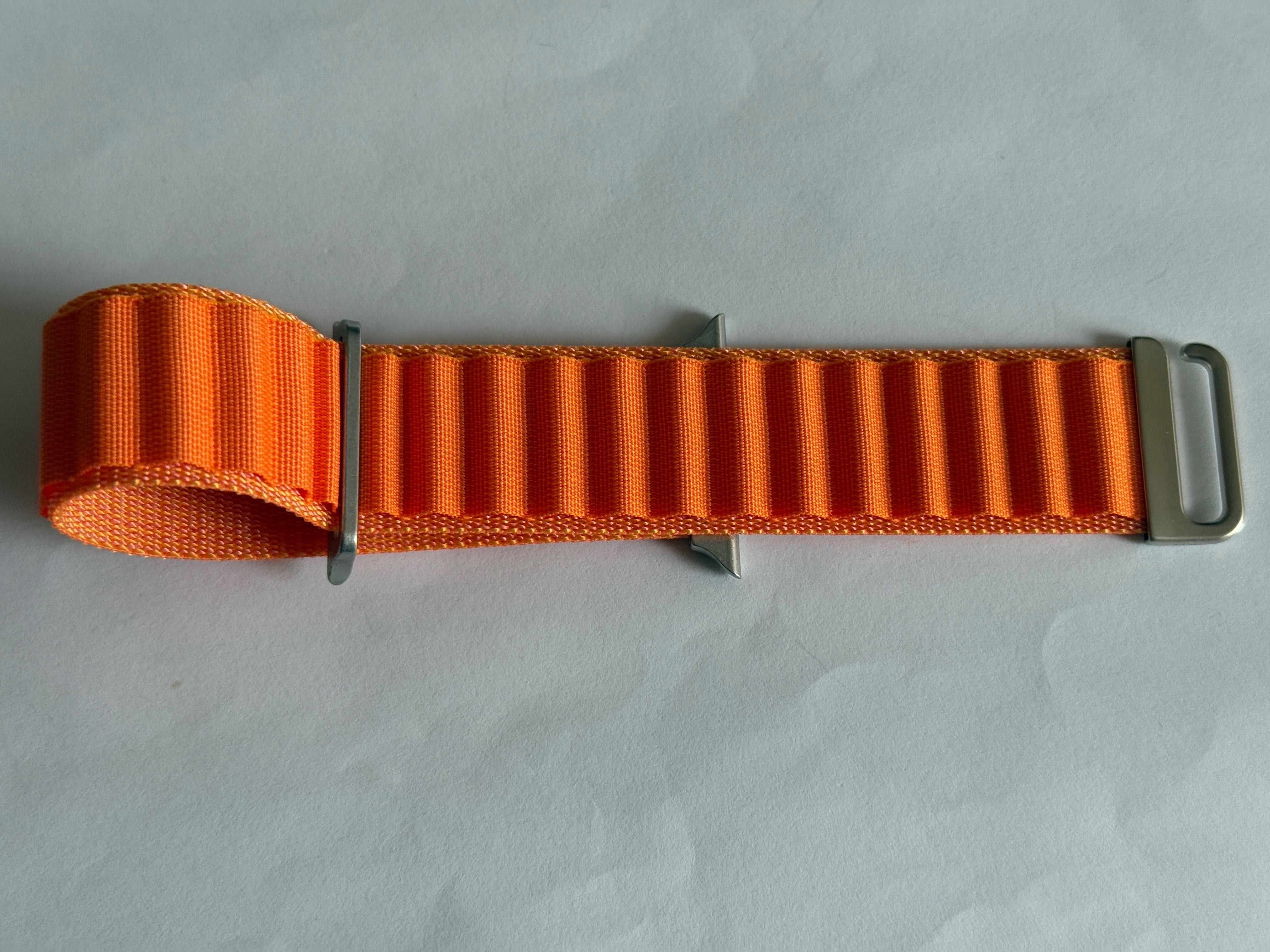 Opaska Alpine do Apple Watcha  49 mm 44 mm 45 mm w kolorze Orange