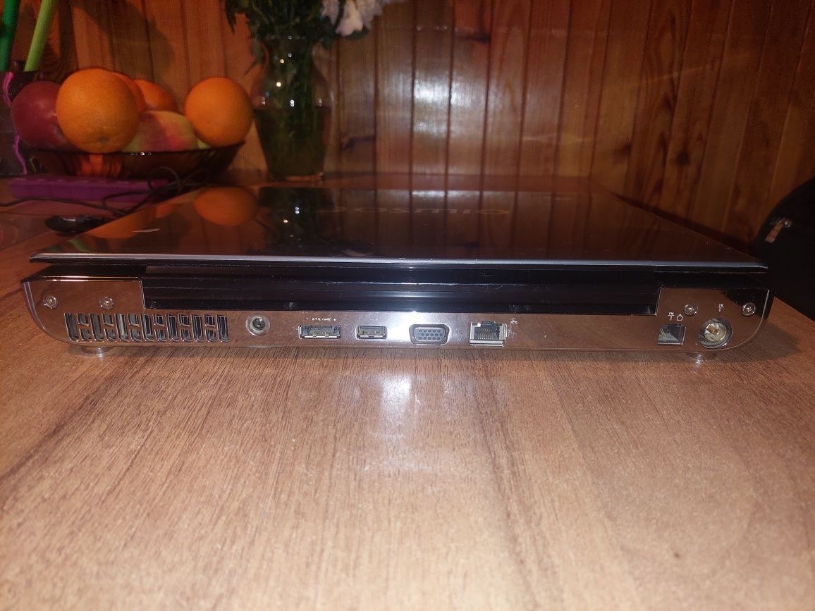 Toshiba Qosmio F50 10m