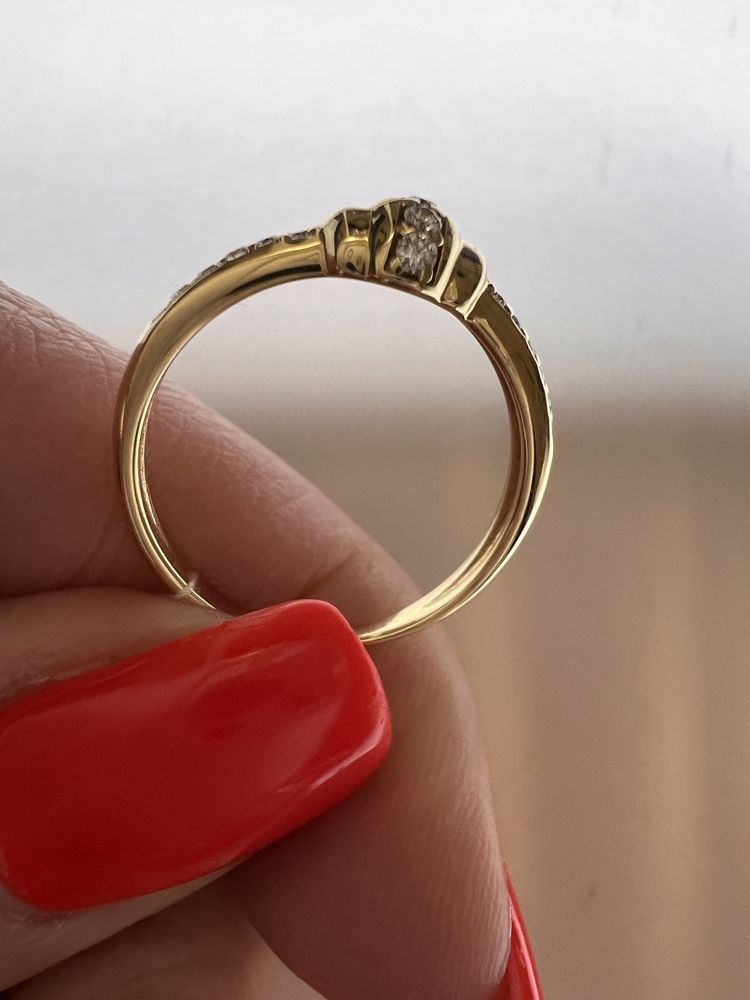 Яркое золотое кольцо с бриллиантами желтое золото 585 проба