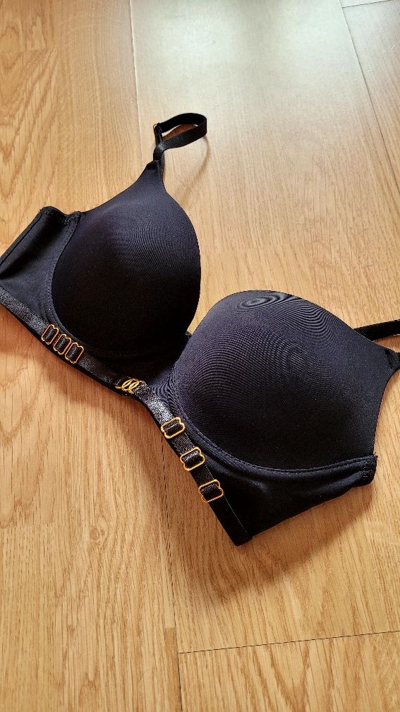 Shein Biustonosz push up nowy r. XS 70/AB
