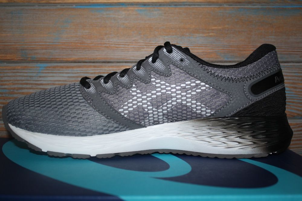Мужские кроссовки ASICS Roadhawk FF 2 MX Running Shoe 41.5 euro