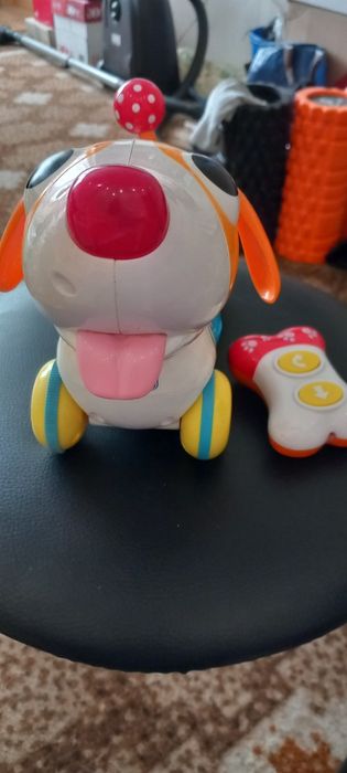 Іграшка на радіокеруванні.