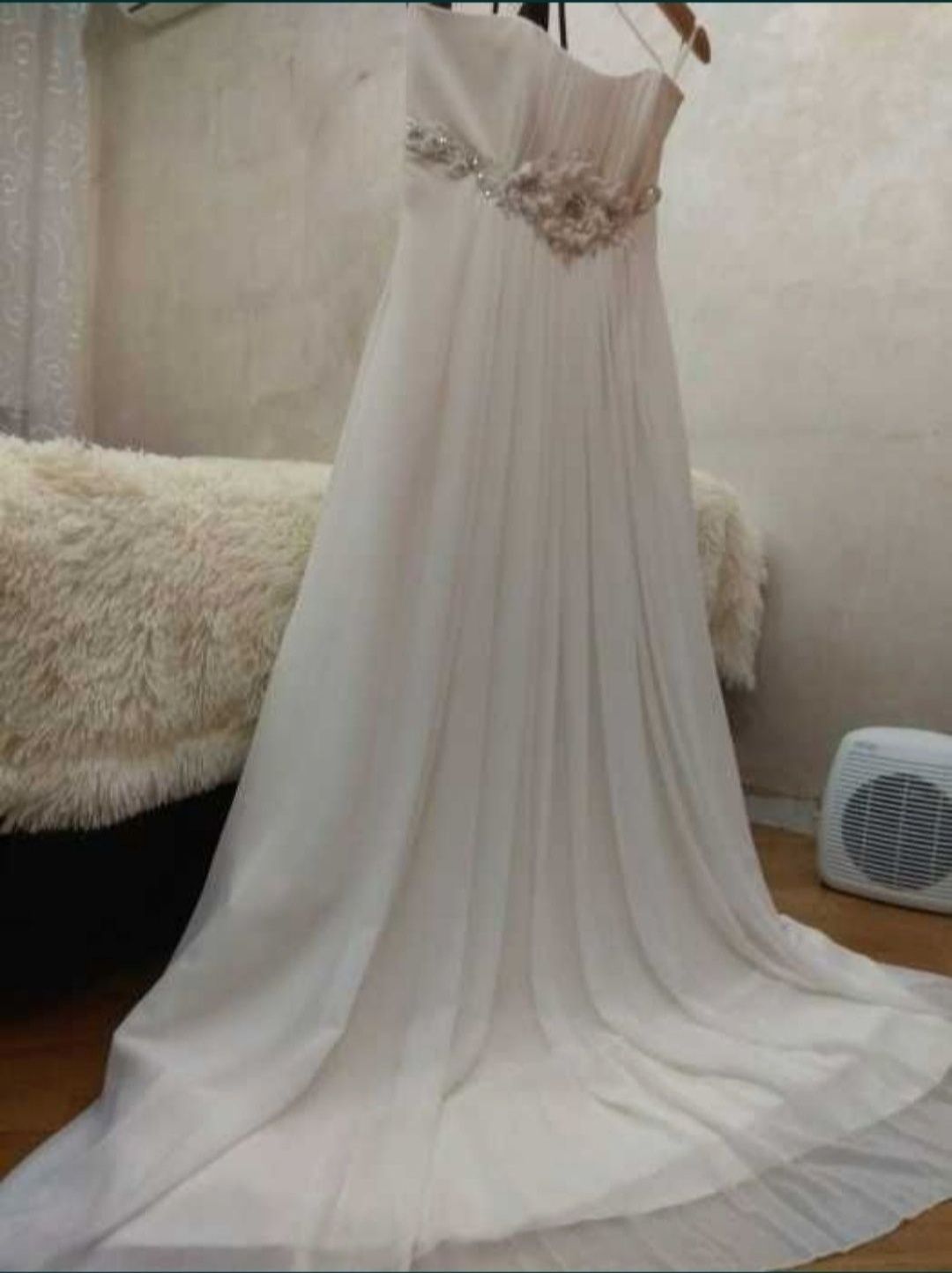 Свадебное платье новое 42 р S айвори