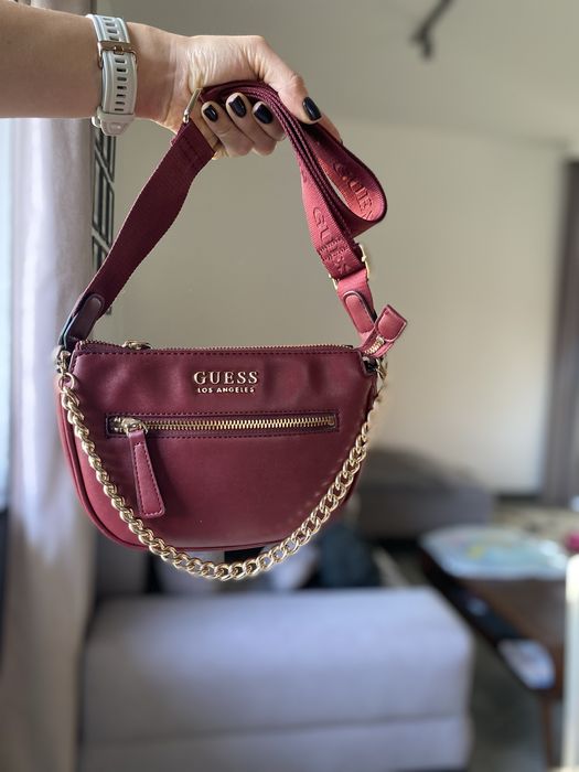 Torebka nerka bordo łańcuszek złoty guess