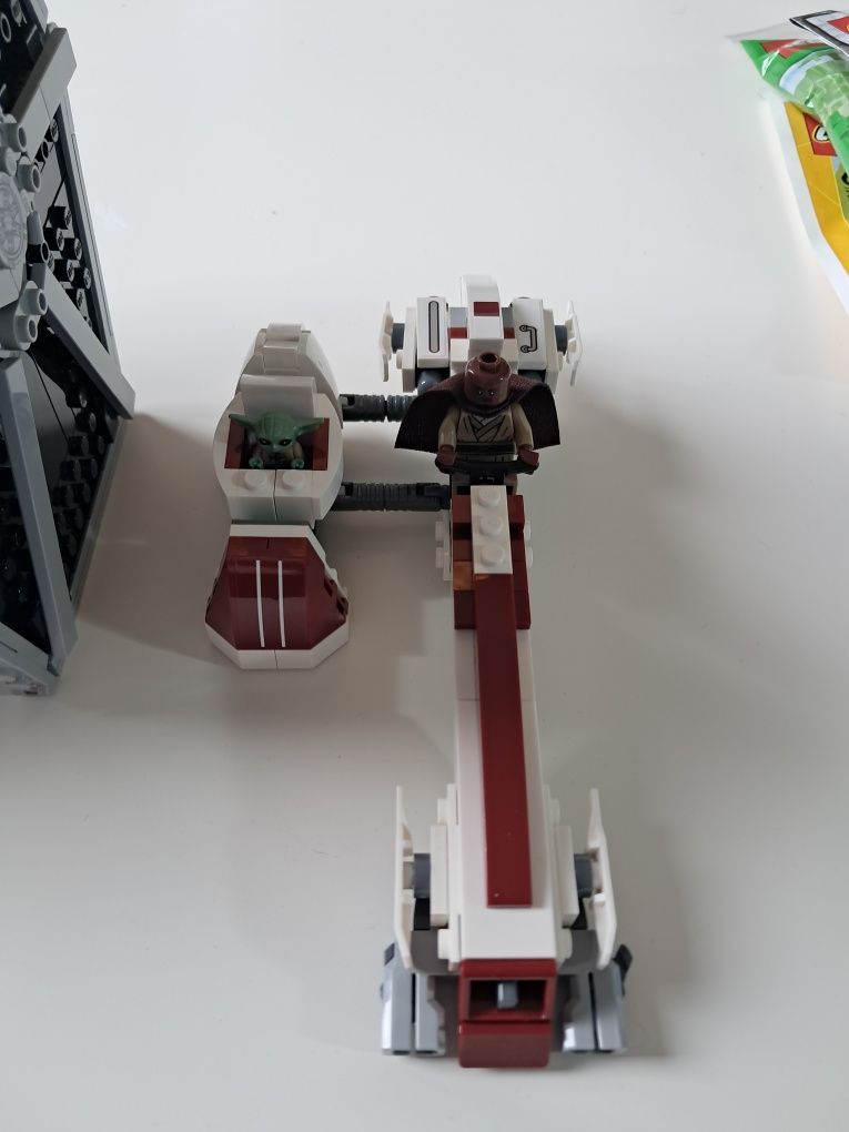 LEGO Star Wars Fuga da Order 66 e Tie Fighter