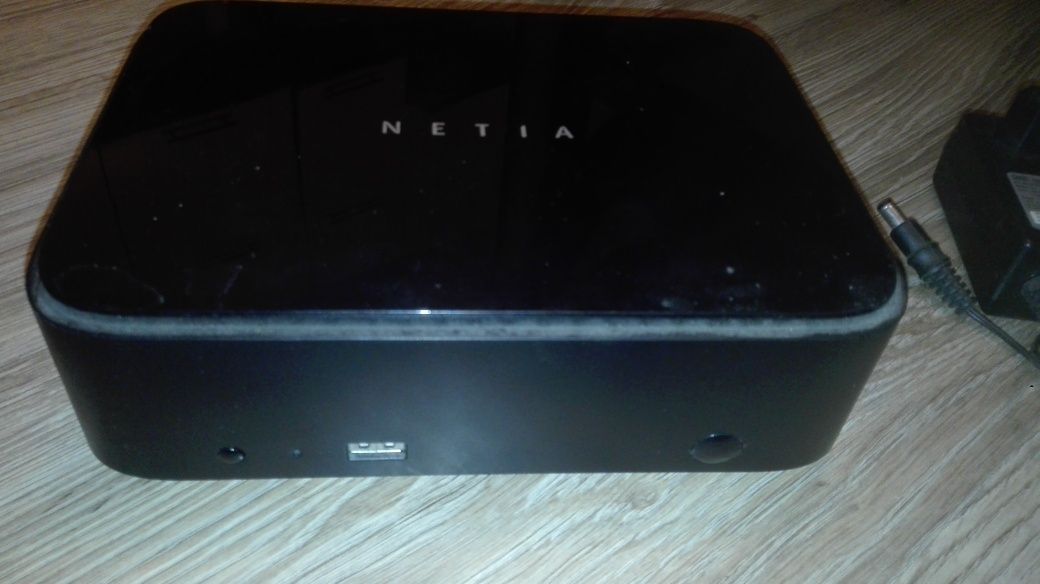 Dekoder Netia Player N5200-1T-2 N + router wifi NetiaSpot-1. Stan dbd