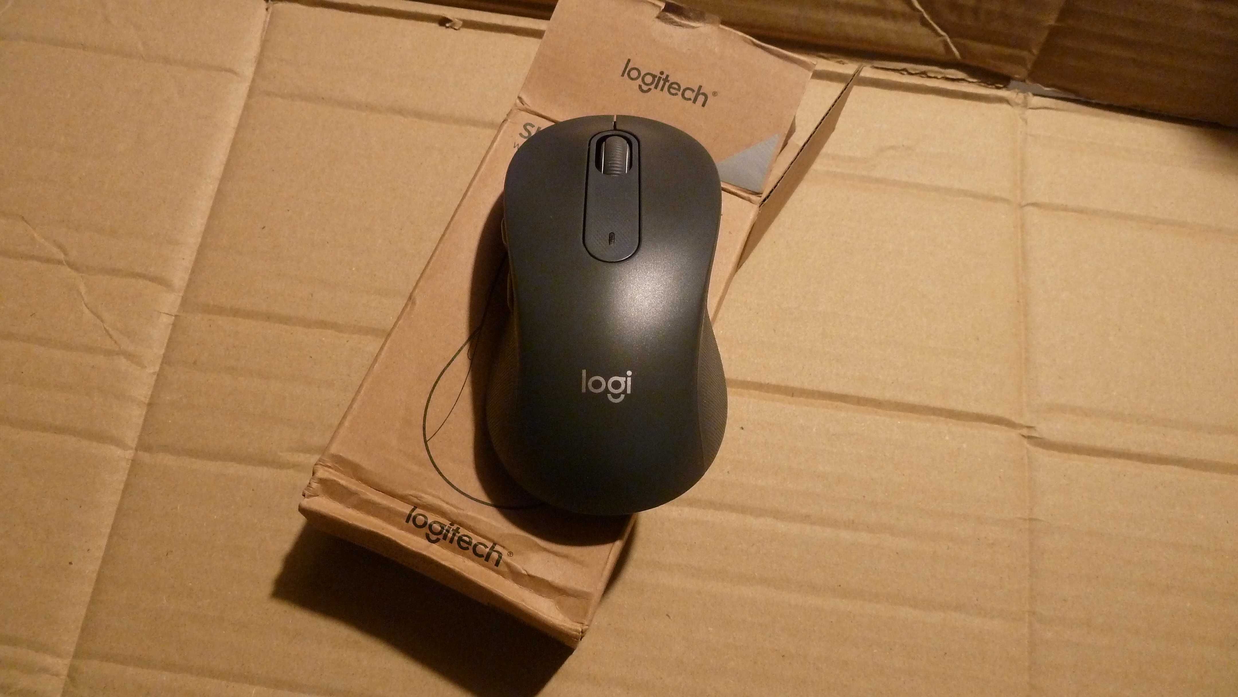 Myszka logitech M650L