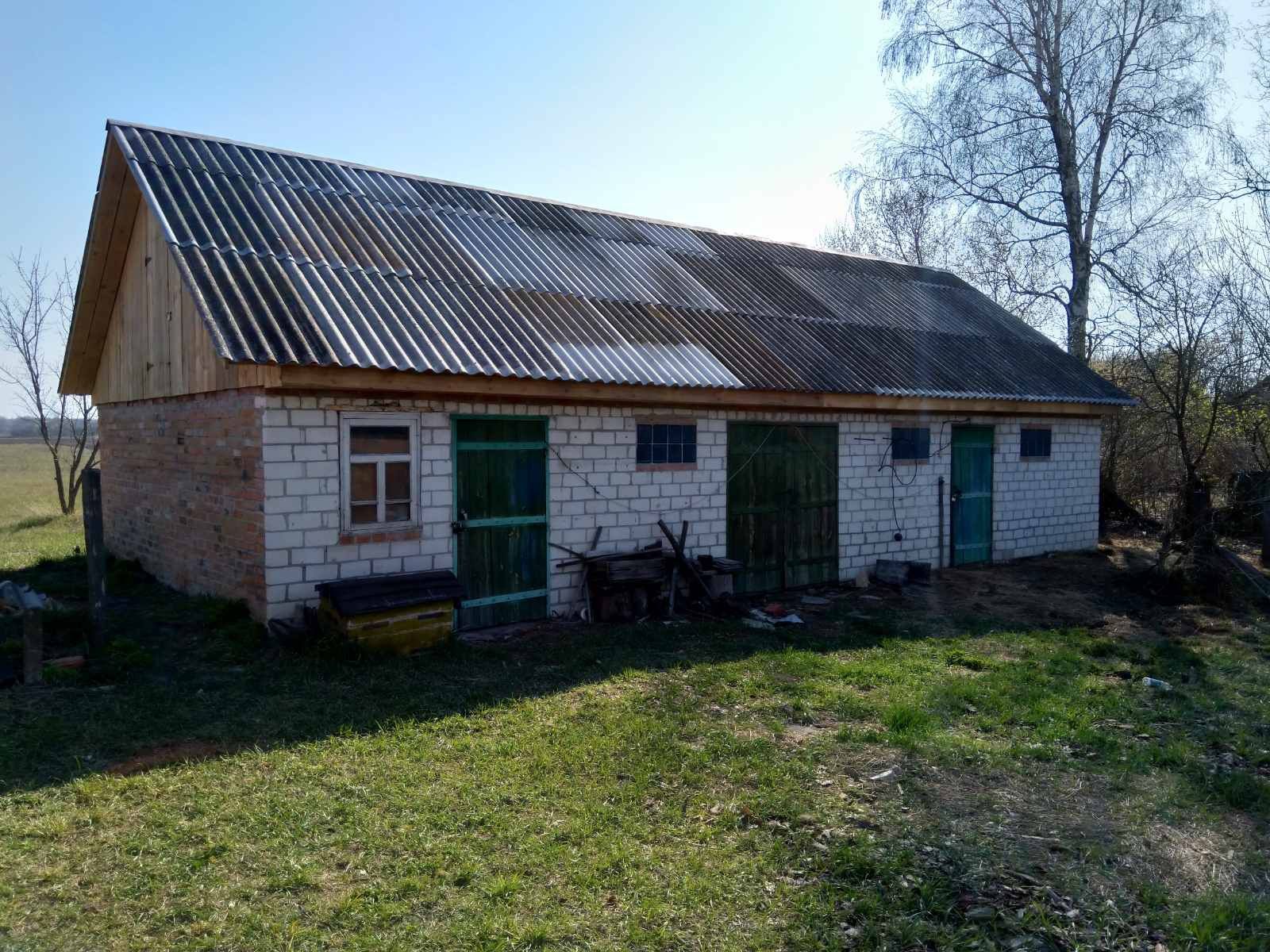 Приватний будинок та ділянка 50 соток