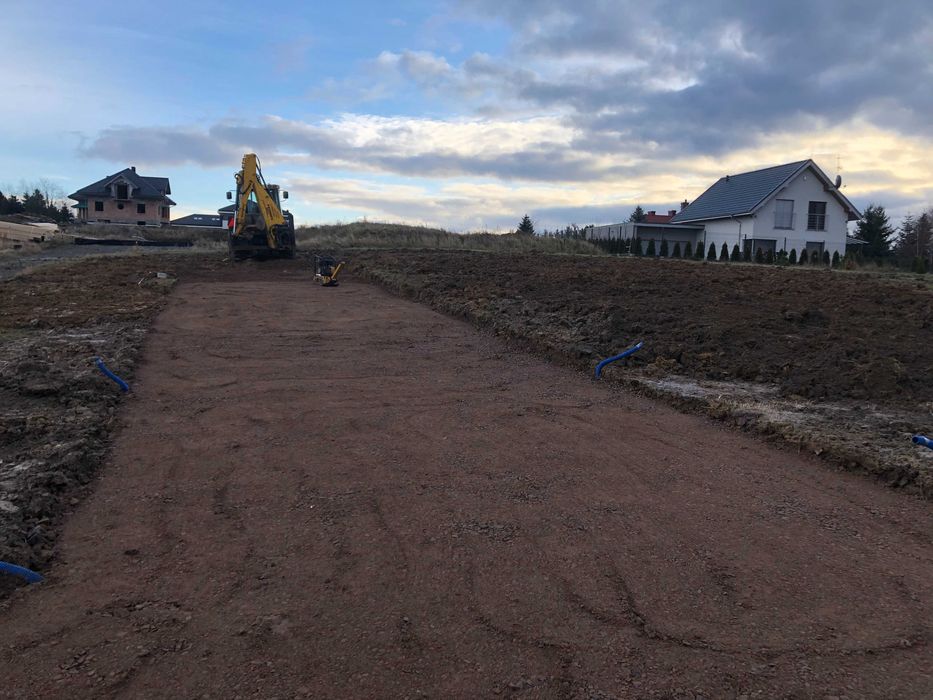 Usługi Koparką oraz koparko-Ładowarką, Transport wywrotką, Wyburzenia