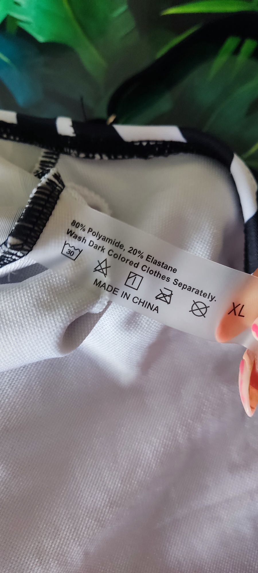 Strój kąpielowy jednoczęściowy w paski