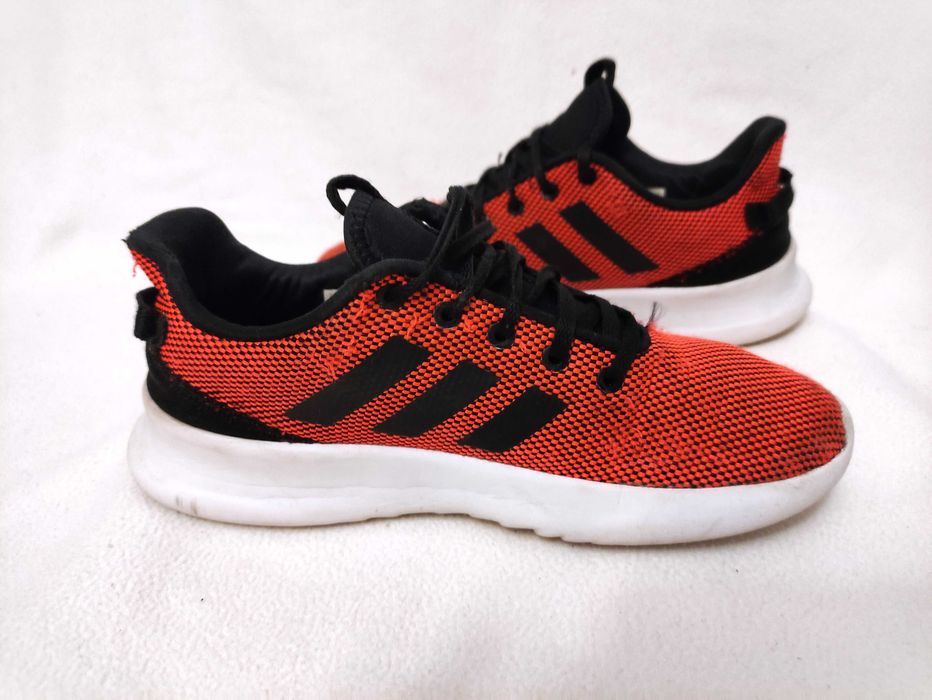 Buty sportowe Adidas CF Racer pomaranczowe -r.36,5