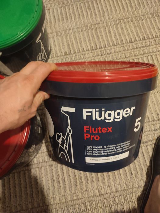 Farba kolor pudrowy i zielony Fluger