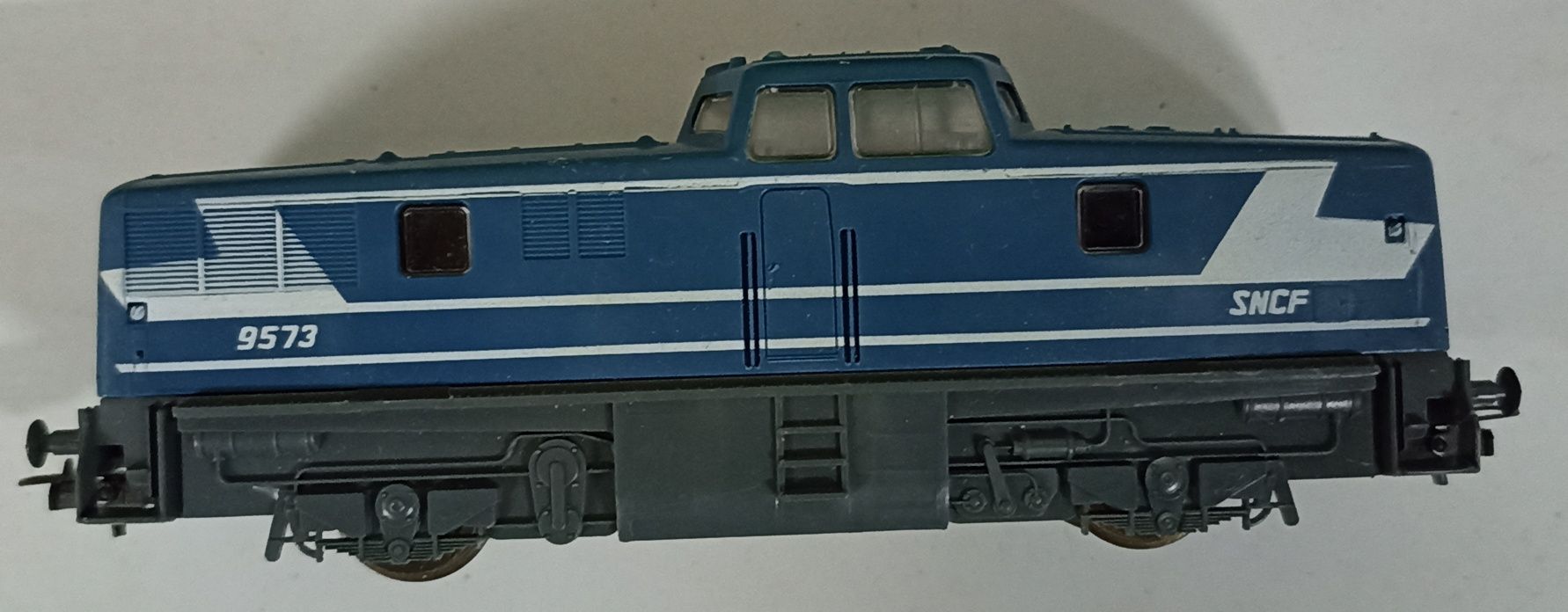 Conjunto Locomotivas e carruagens LIMA escala H0