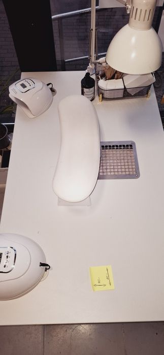 Stół do manicure z wbudowaną wentylacją Air Max