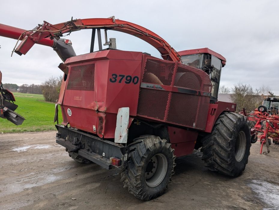 Sieczkarnia case mammoth 8790