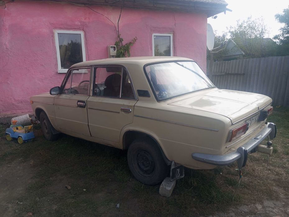 Жигулі шистьорка машина срочно продам єсть фаркоп єсть газу нема