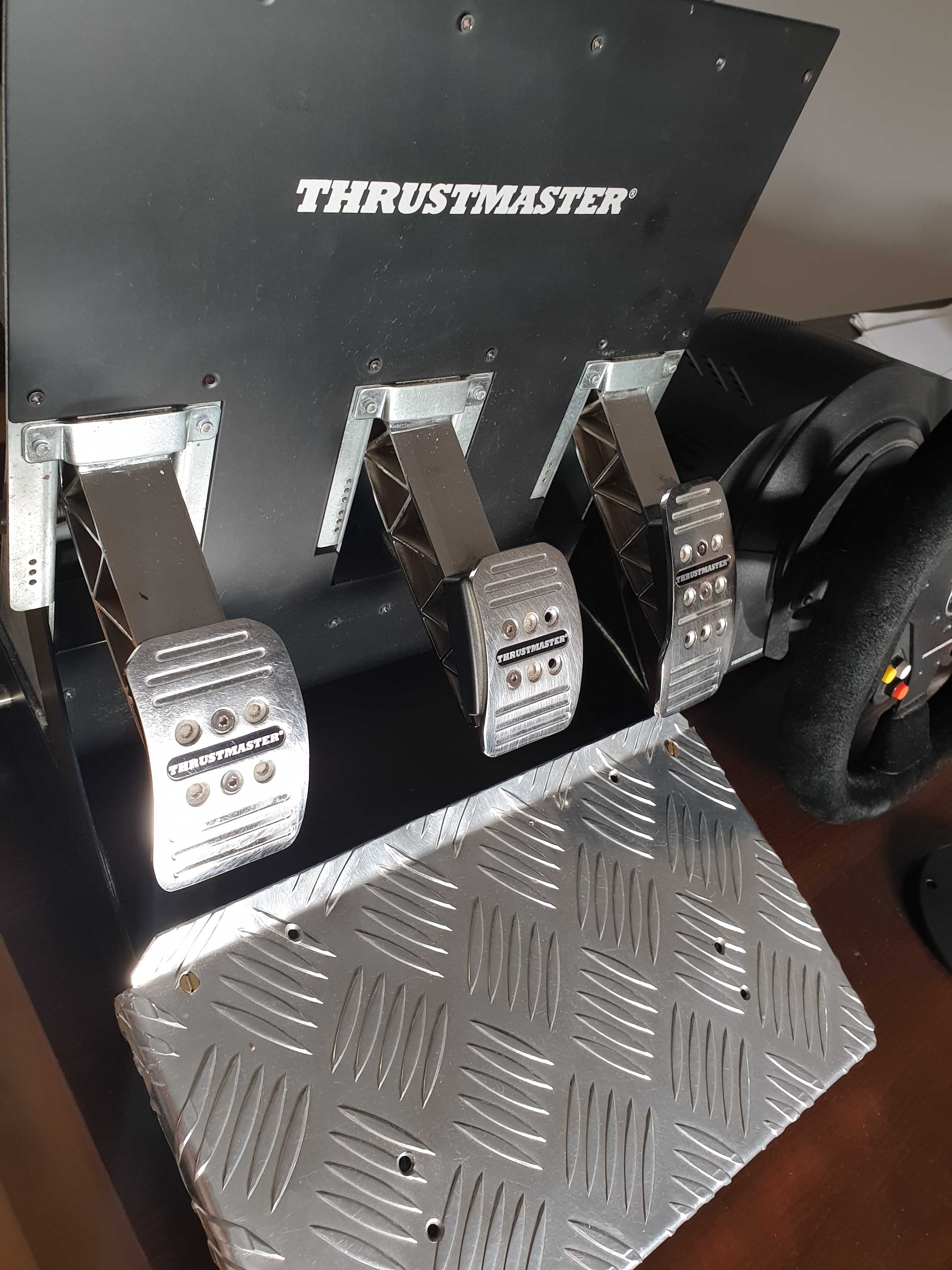 Unikalny zestaw Thrustmaster: T300, T3PA PRO, TH8A, SPARCO R383