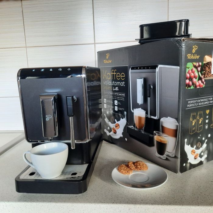 Ekspres do kawy Tchibo Esperto Latte, mało używany.