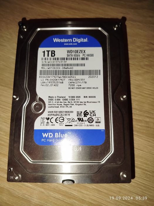 Продам винчестер 1тб, sata3