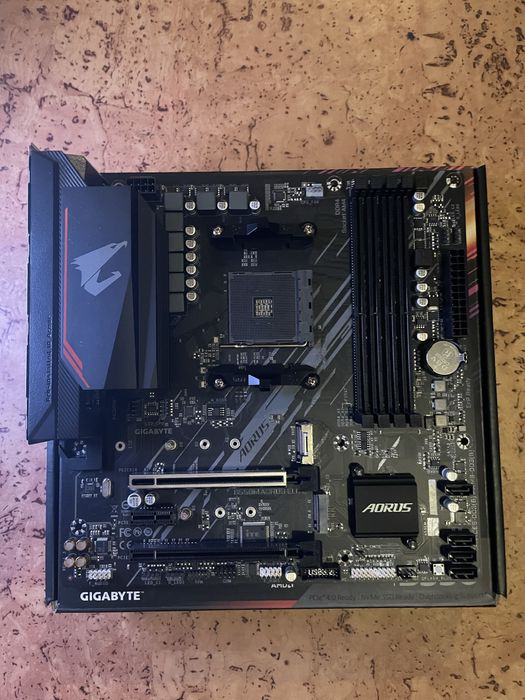 Плата B550M Aorus Elite