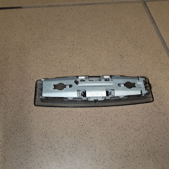 Lampka tylna czarnej podsufitki opel astra h, vectra c