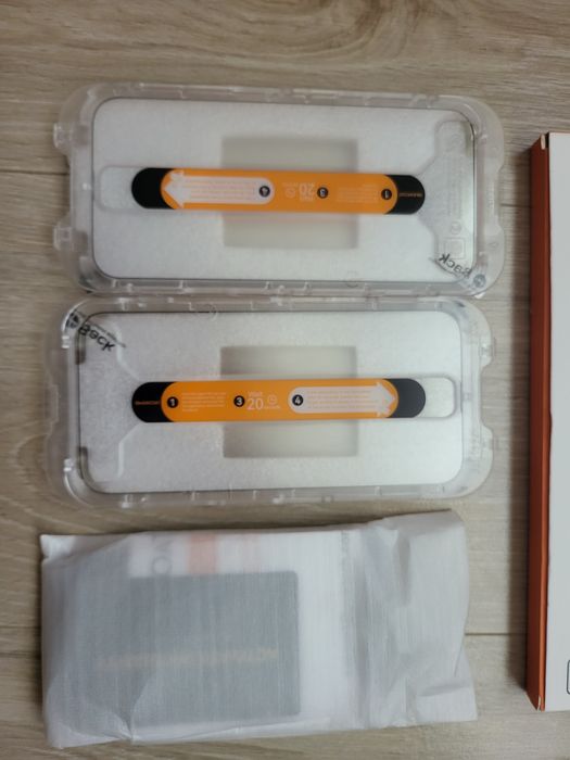 Захисне скло Spigen iPhone 16 Pro Max