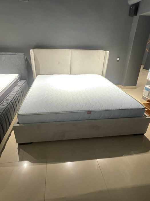 Продам ліжко нове, не підійшло по кольору 2,02 *2,15( матрас 1,80*2,0)